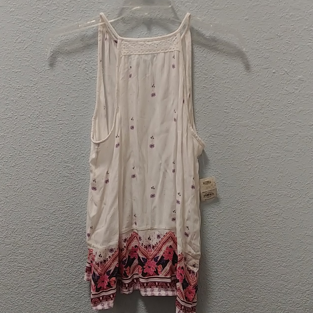 NWT - Junior's Mudd Tank Top